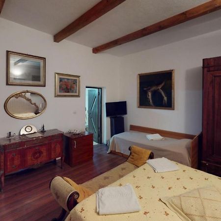 Villa Giulia Islaz Exteriör bild