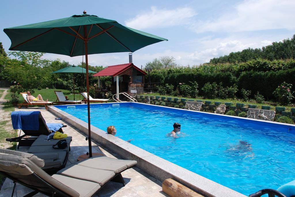 Villa Giulia Islaz Exteriör bild