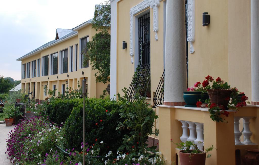 Villa Giulia Islaz Exteriör bild