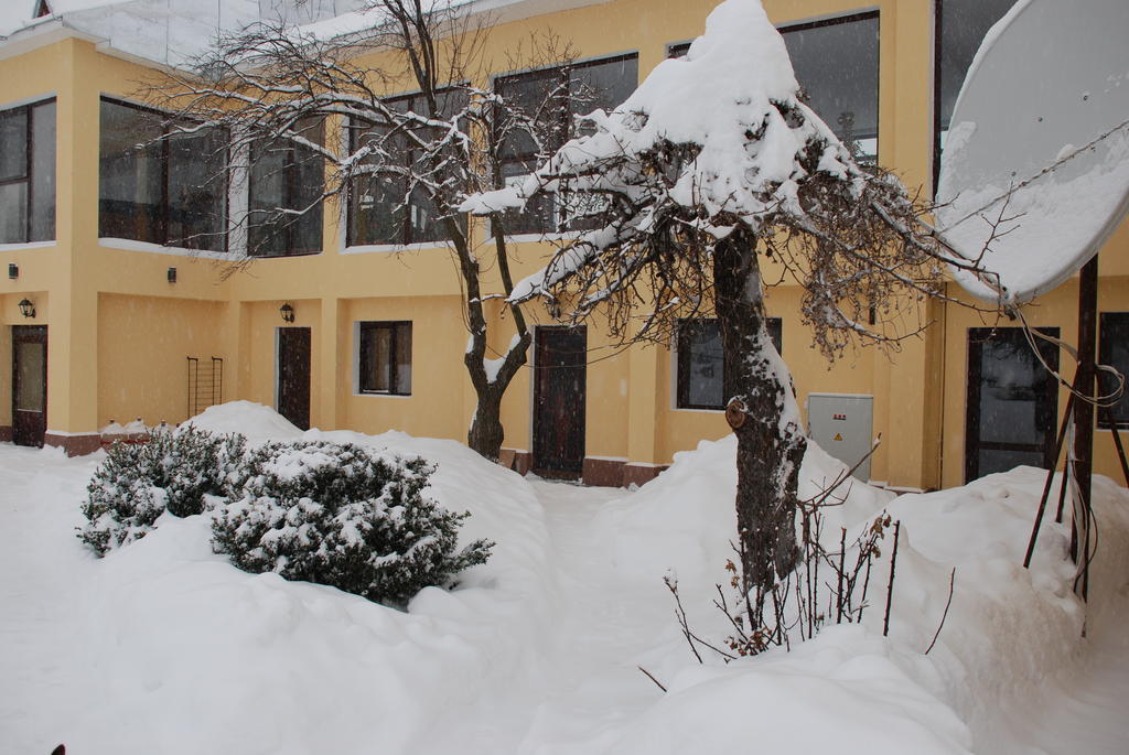 Villa Giulia Islaz Exteriör bild