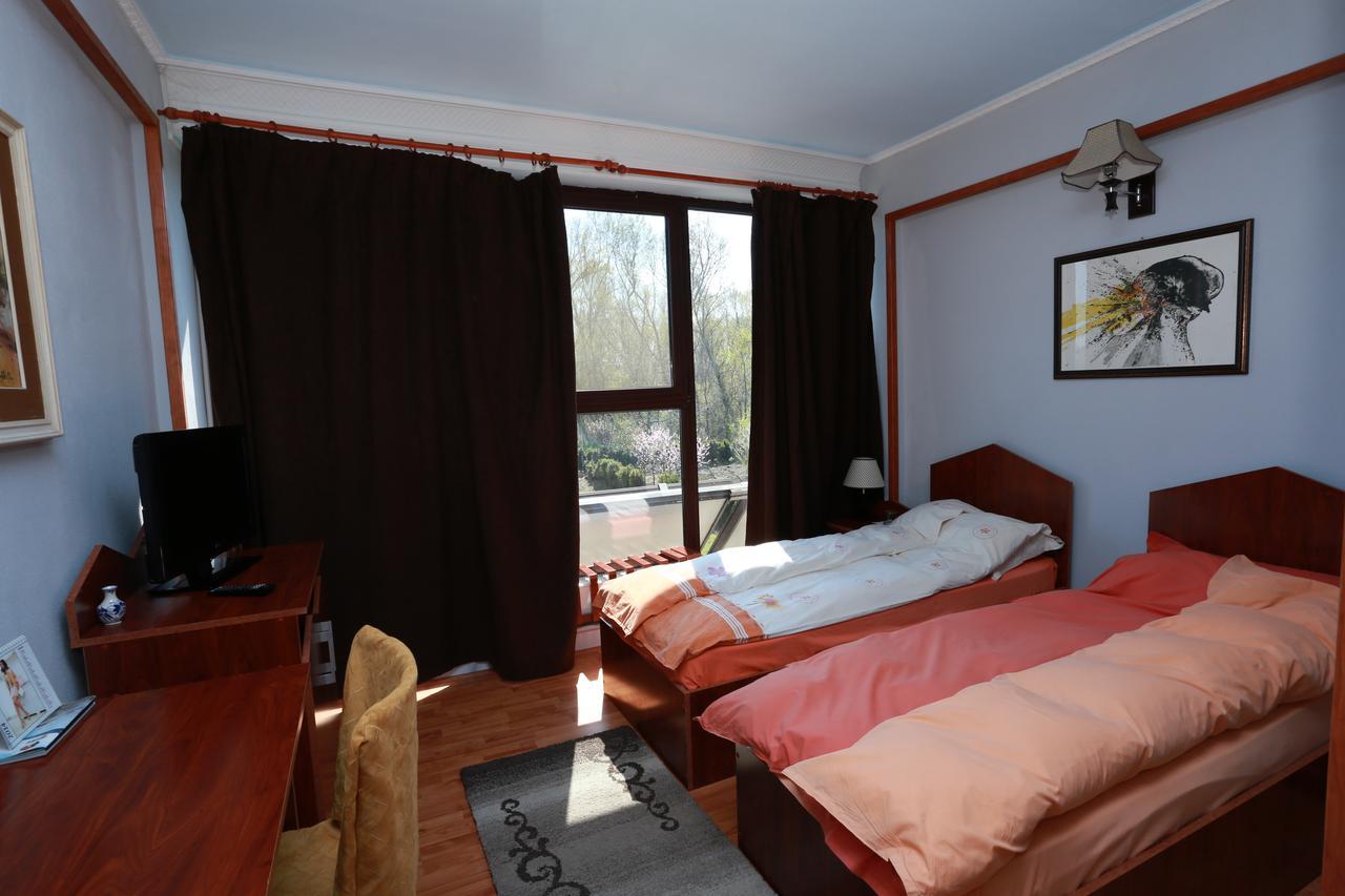 Villa Giulia Islaz Exteriör bild
